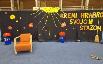 Kreni hrabro svojom stazom! – oproštaj osmaša završnom priredbom